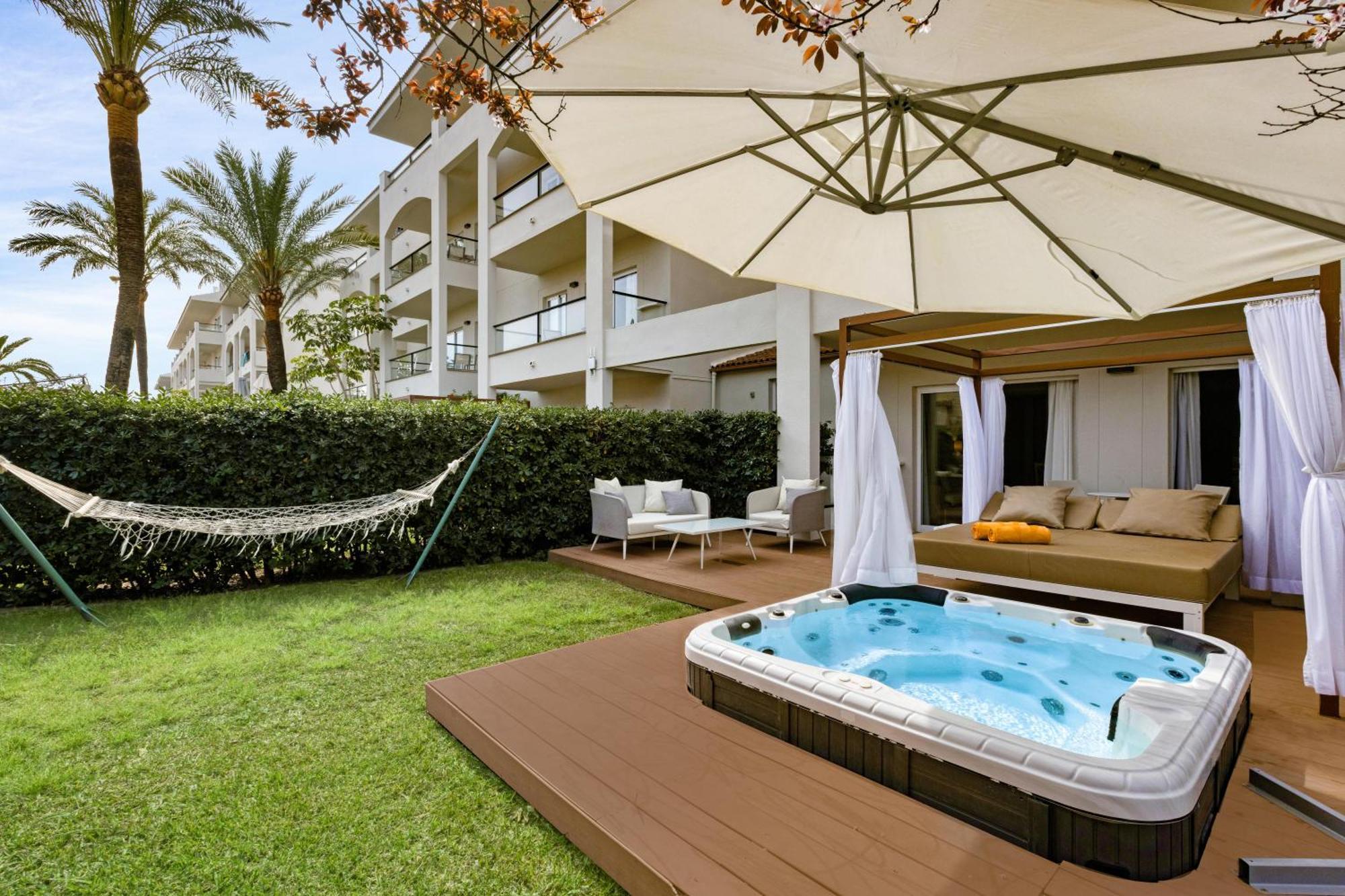 Viva Blue & Spa Playa de Muro  Bagian luar foto