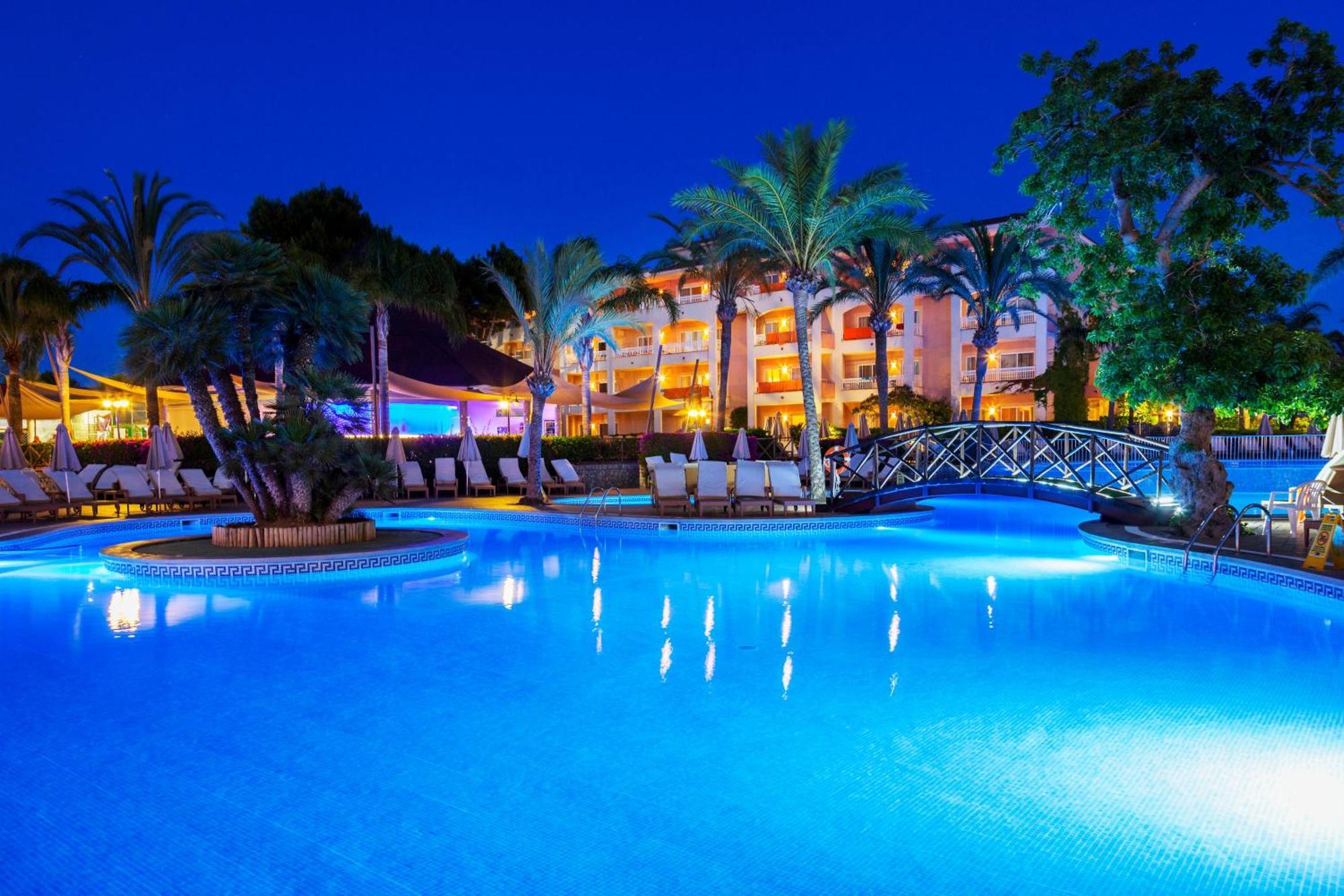 Viva Blue & Spa Playa de Muro  Bagian luar foto